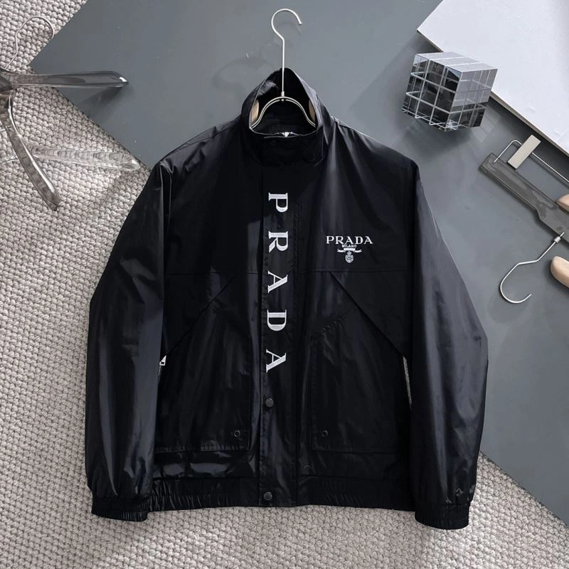 Snug Prada Outwear 170954