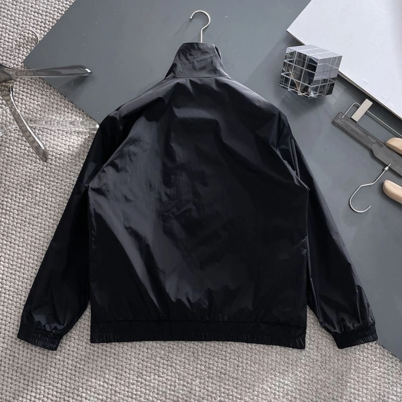 Snug Prada Outwear 170954