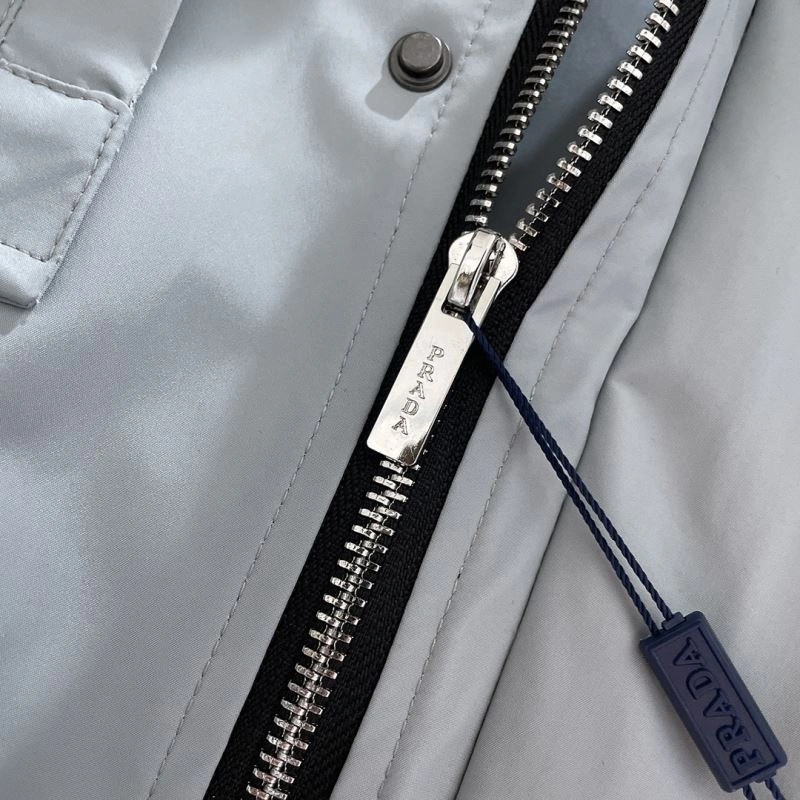 Lightweight Prada Outwear 170940