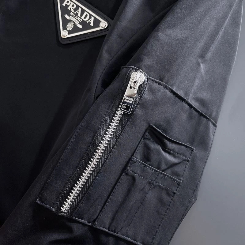 Prada Outwear Minimalist 170944