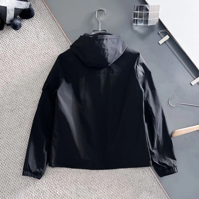 Unique Prada Outwear 170961