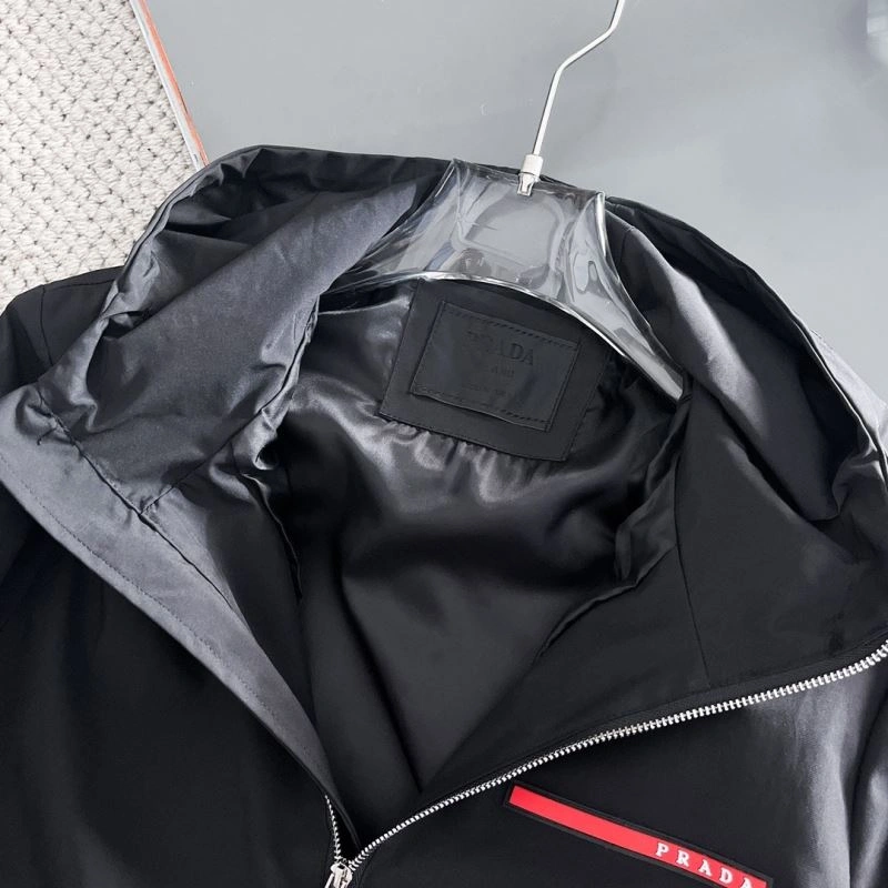 Unique Prada Outwear 170961