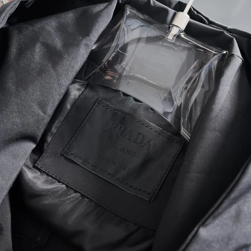 Unique Prada Outwear 170961