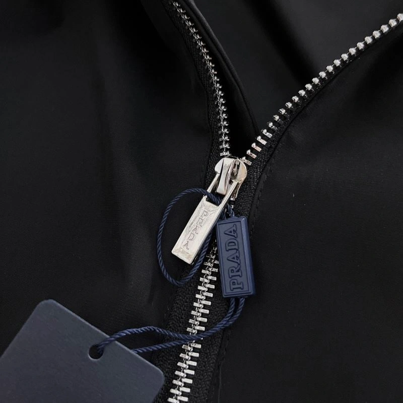 Unique Prada Outwear 170961