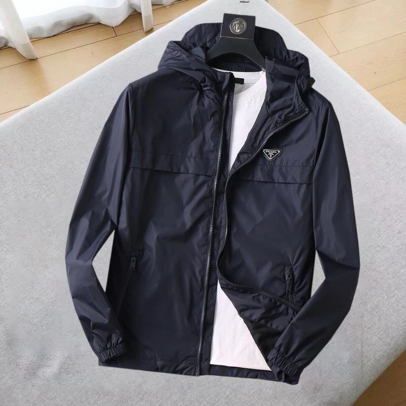 Snug Prada Outwear 170947