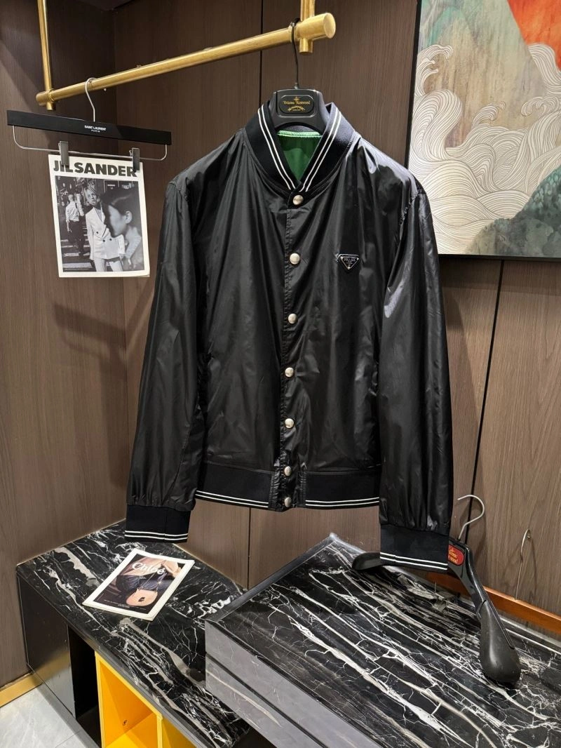 Prada Outwear Sophisticated 170932