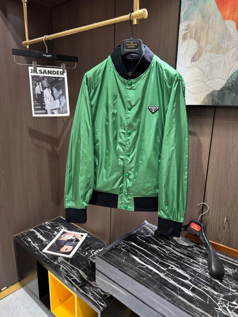 Prada Outwear Sophisticated 170932
