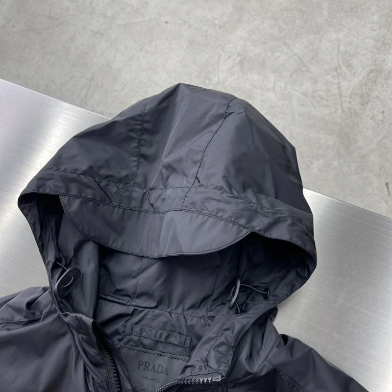 Lightweight Prada Outwear 170928