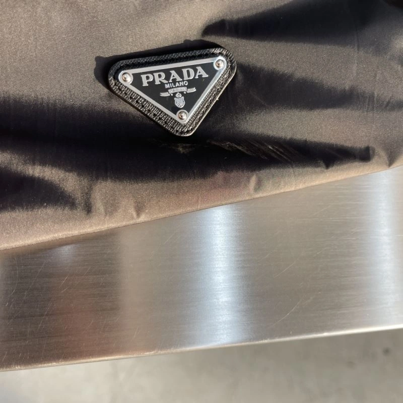 Durable Prada Outwear 170926