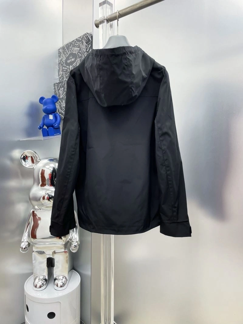 Unique Prada Outwear 170936