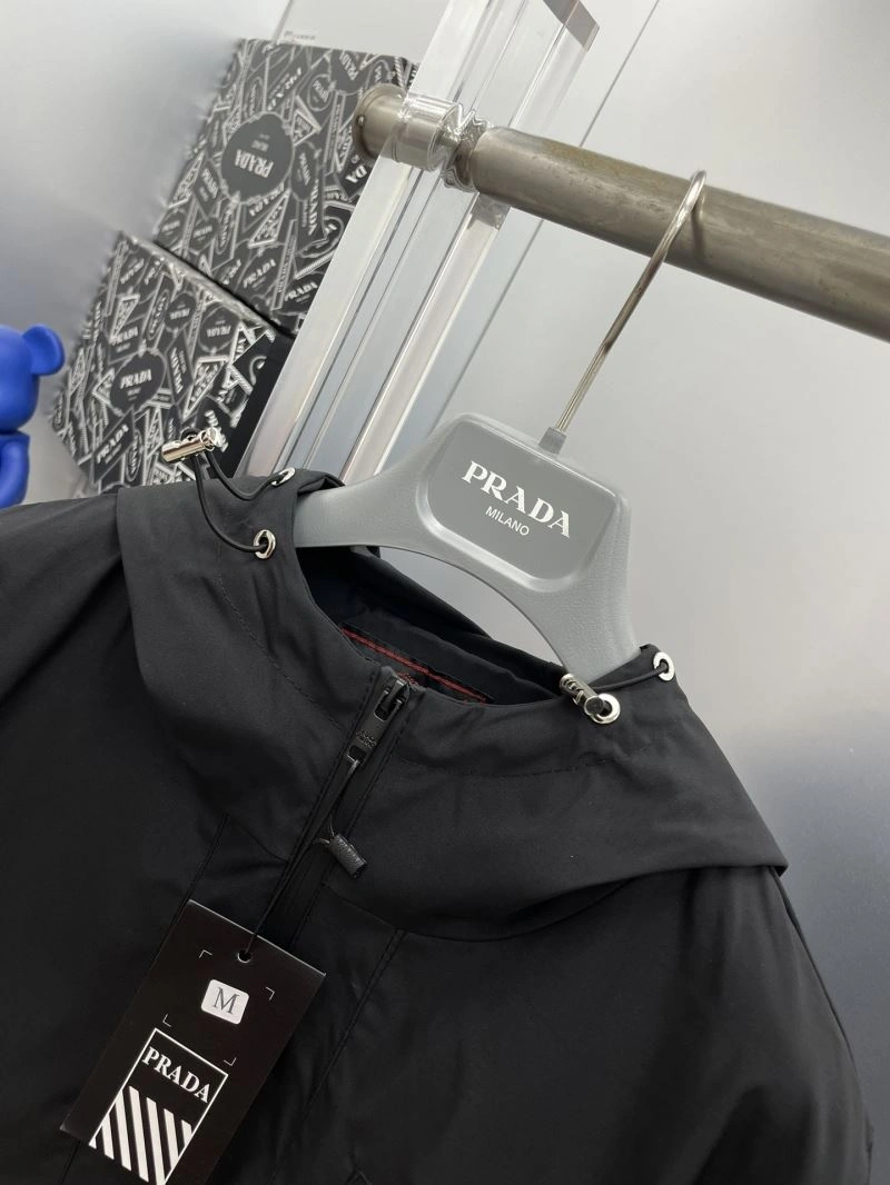 Unique Prada Outwear 170936