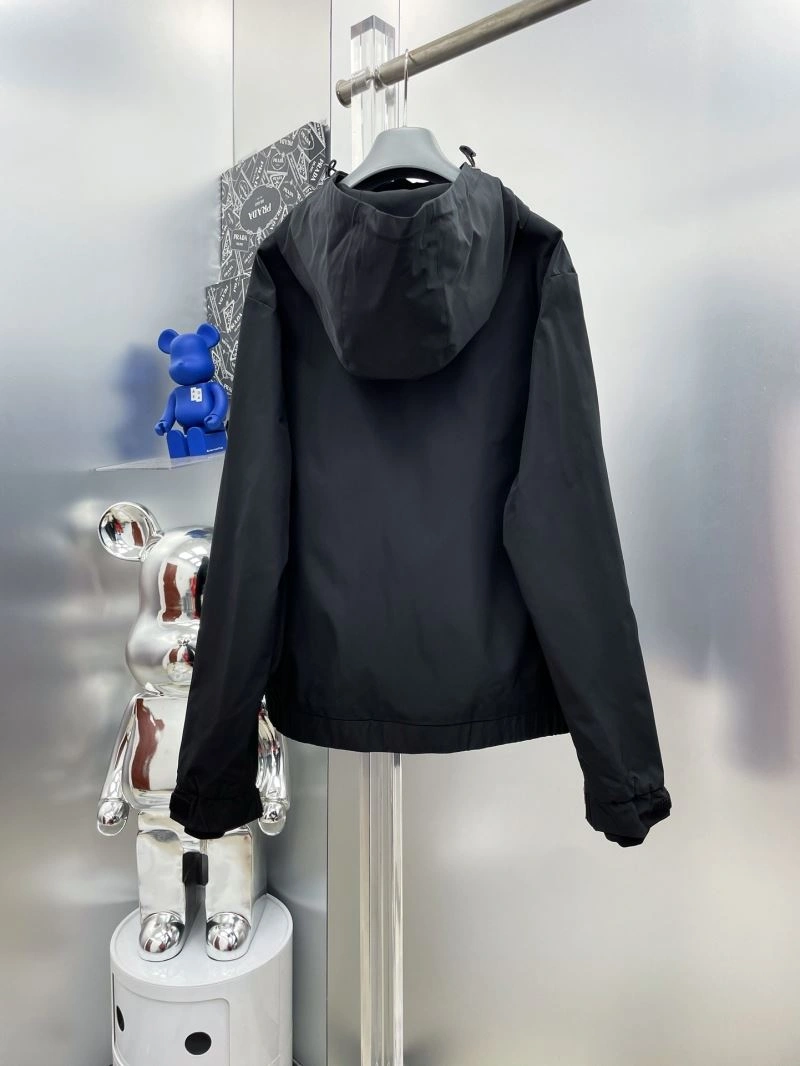 Supportive Prada Outwear 170922