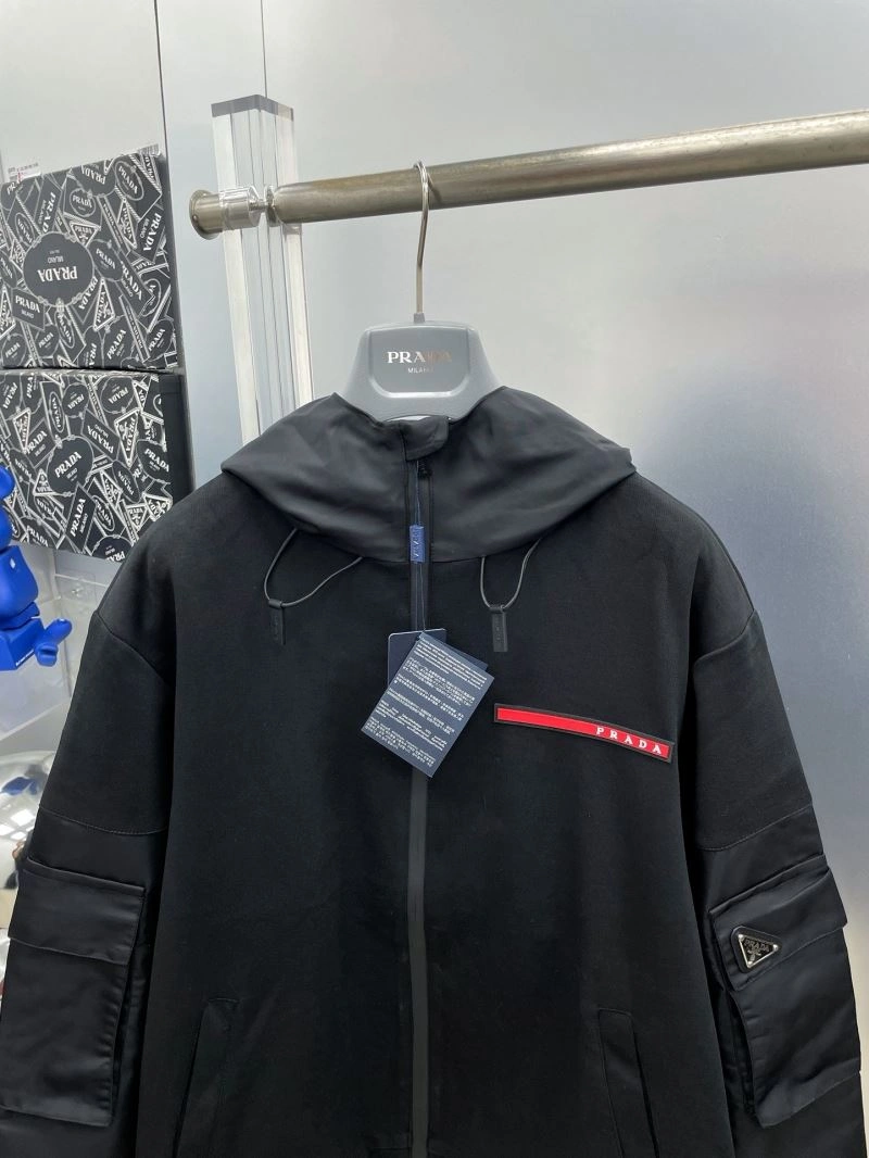 ModernLook Prada Outwear 170966