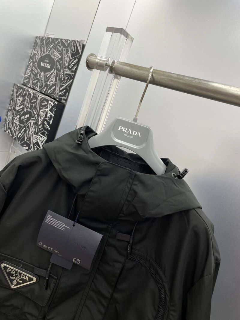 Prada Outwear EasyMatch 170886