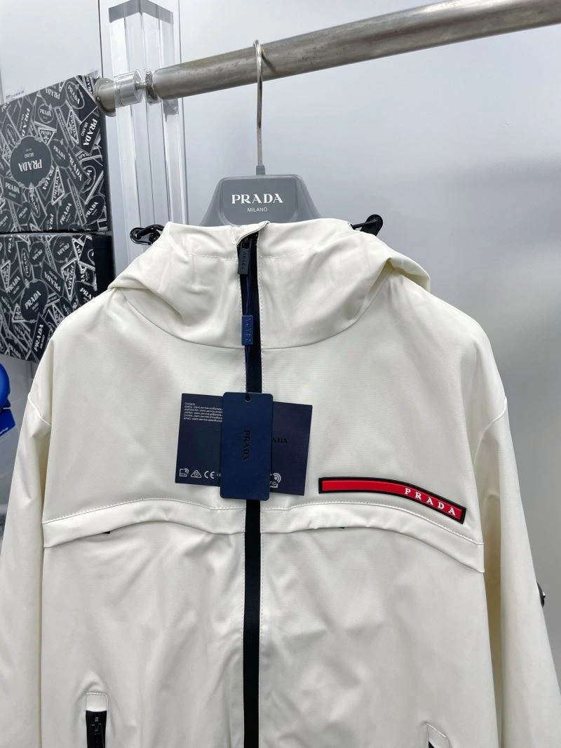 Casual Prada Outwear 170882