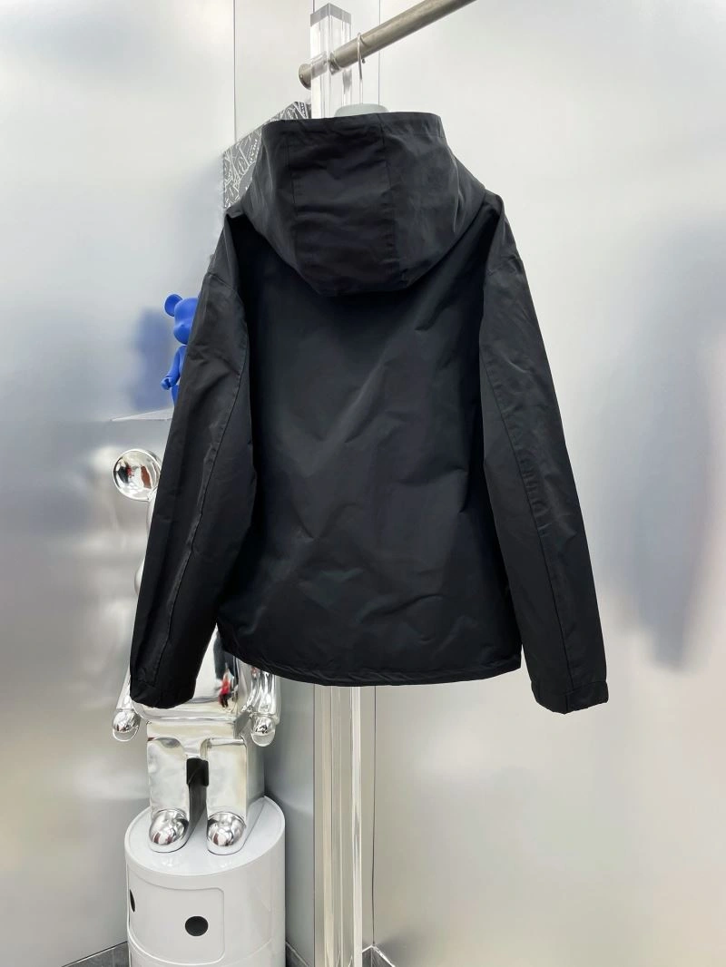 Snug Prada Outwear 170987
