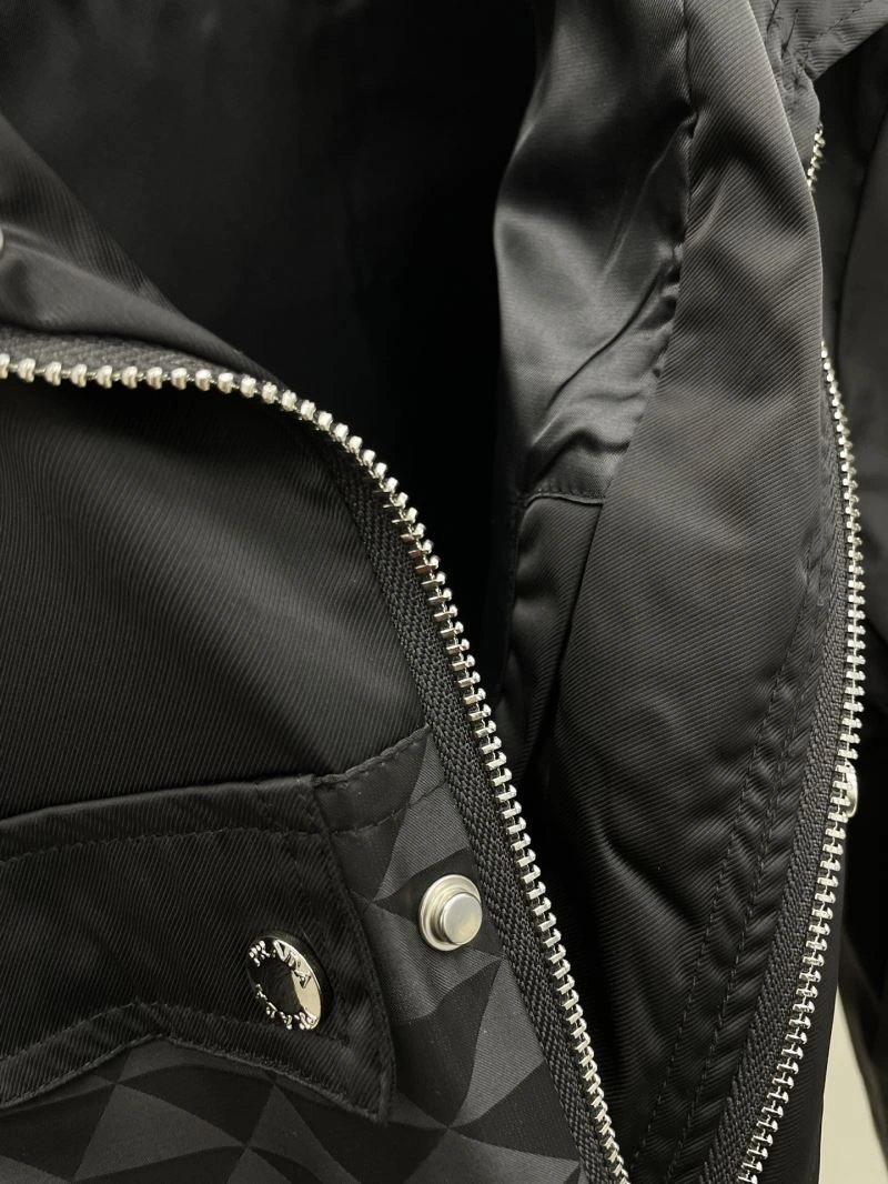 Lightweight Prada Outwear 170909