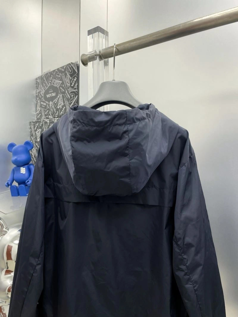 Flexible Prada Outwear 170950
