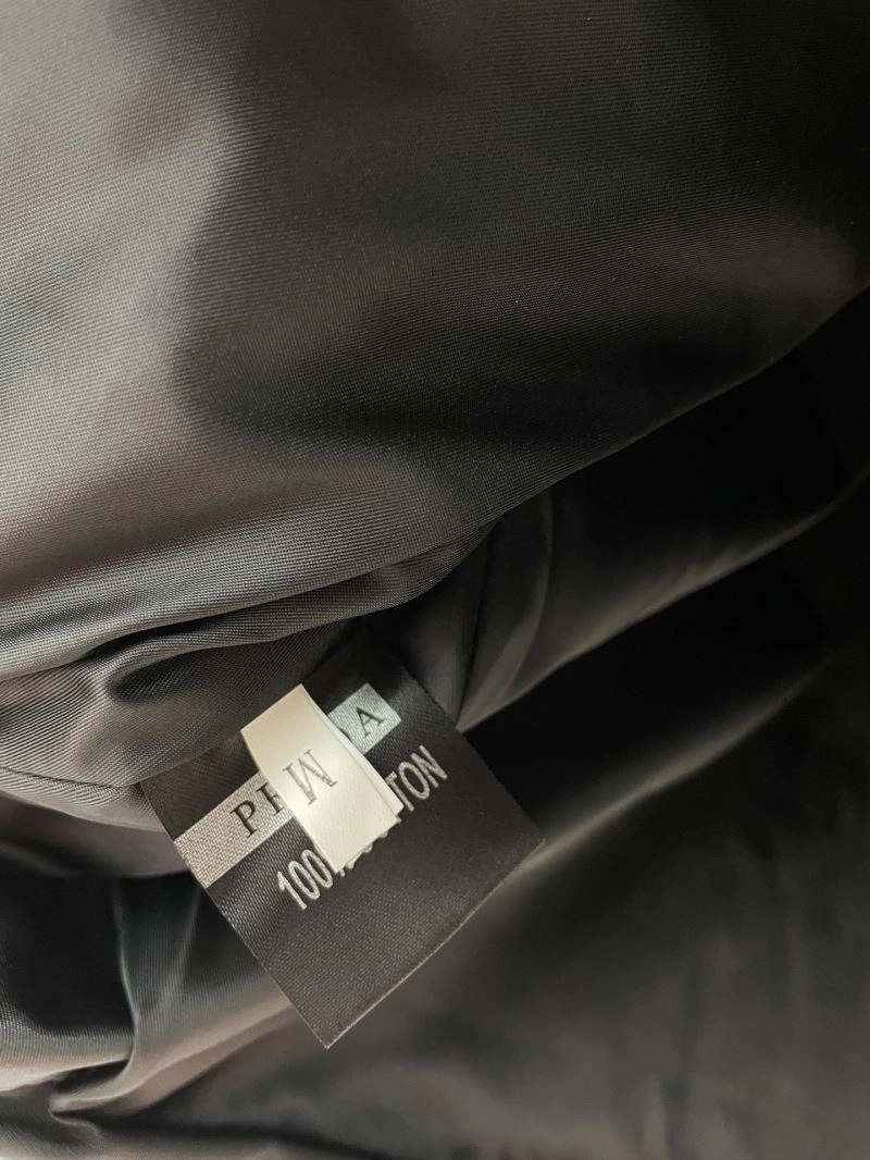 Unique Prada Outwear 170867