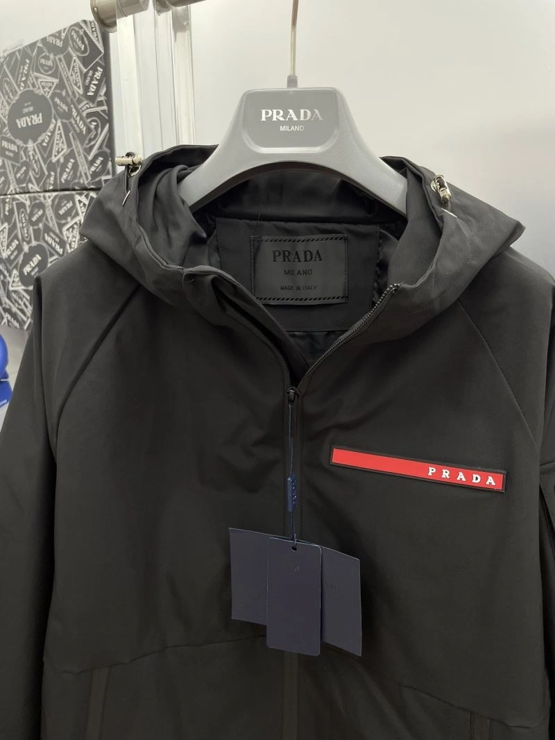Unique Prada Outwear 170867