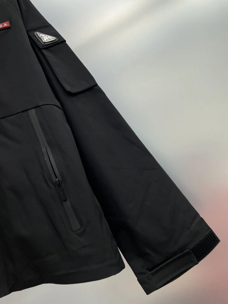 Unique Prada Outwear 170867