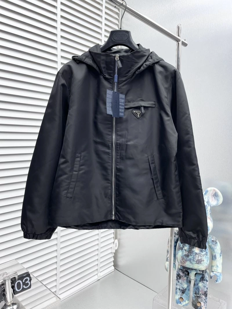 Vibrant Prada Outwear 170853