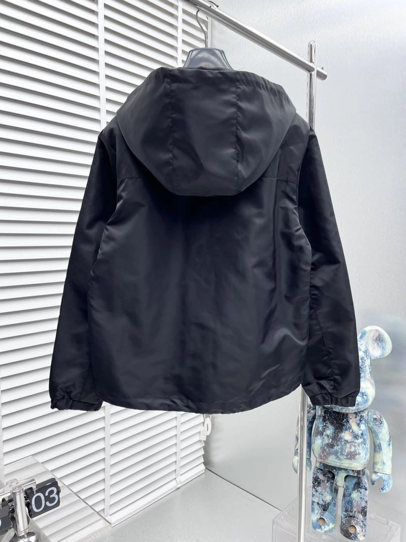 Vibrant Prada Outwear 170853