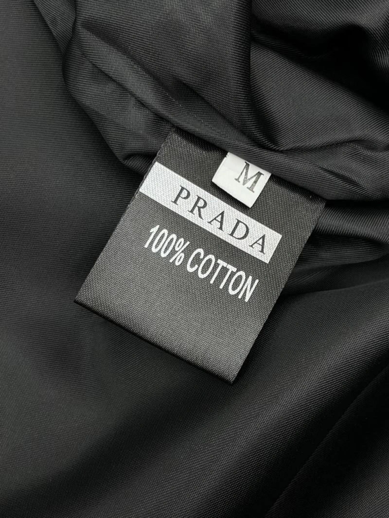 Vibrant Prada Outwear 170853