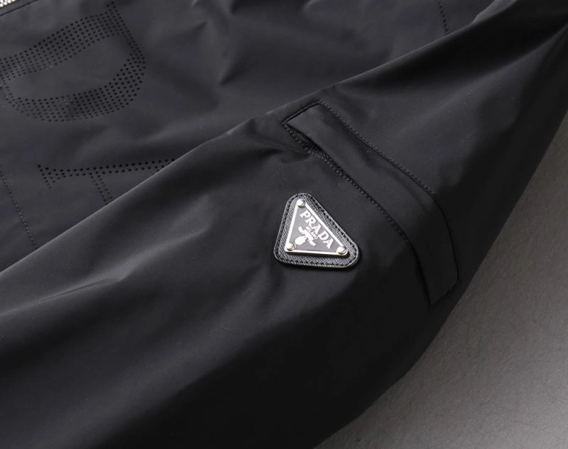 Prada Outwear Minimalist 170855