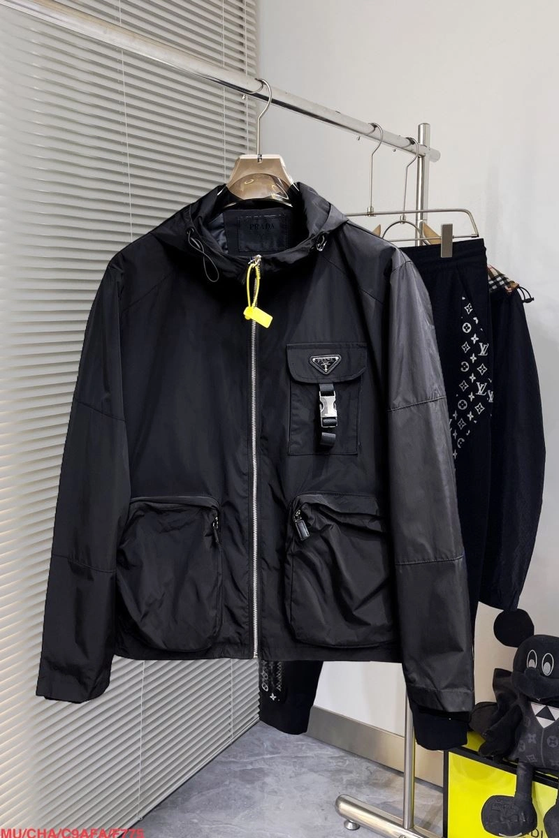 Prada Outwear Effortless 170373