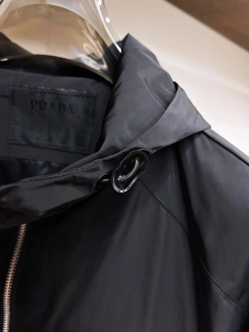 Prada Outwear Effortless 170373