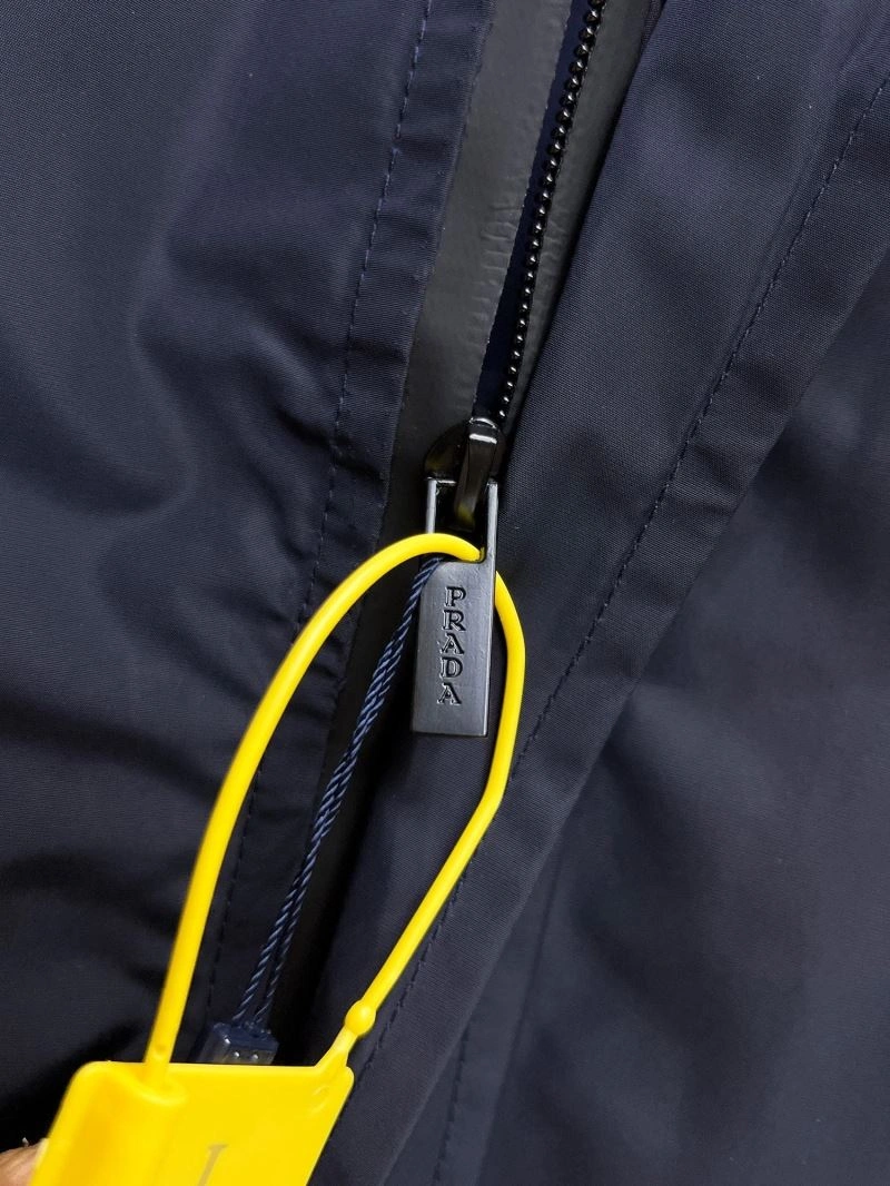 Prada Outwear Bold 170457
