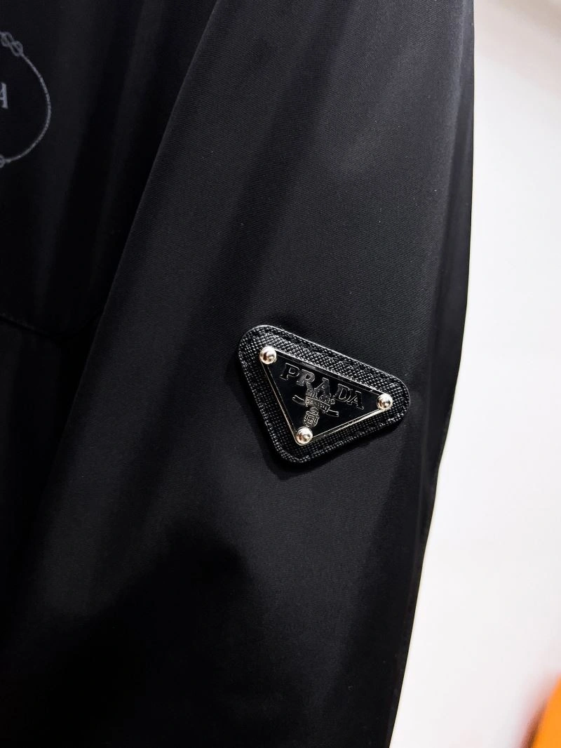 Prada Outwear ModernLook 170368