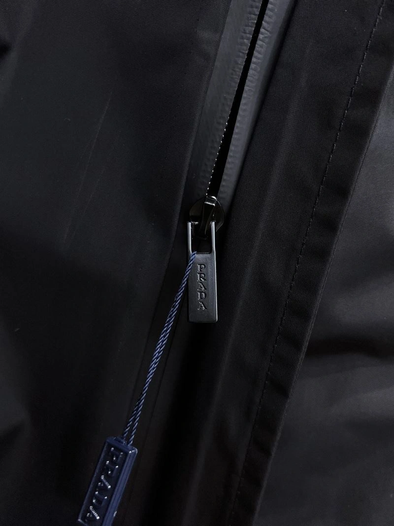Prada Outwear ModernLook 170368