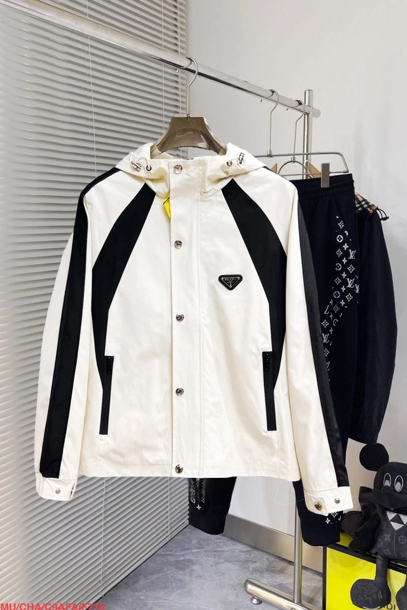 Prada Outwear Modern 170358