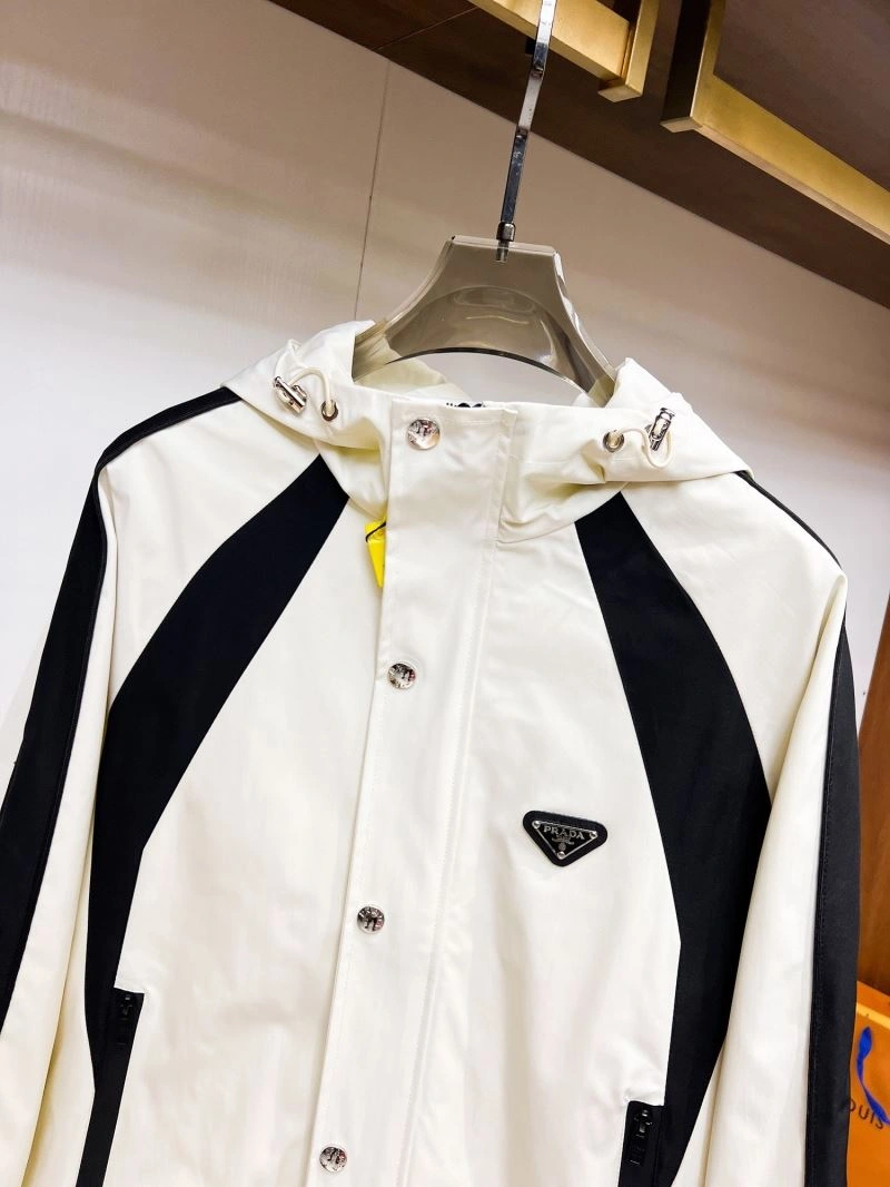 Prada Outwear Modern 170358