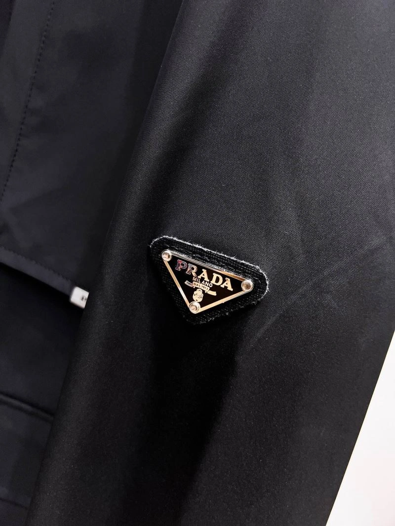 Lightweight Prada Outwear 170350