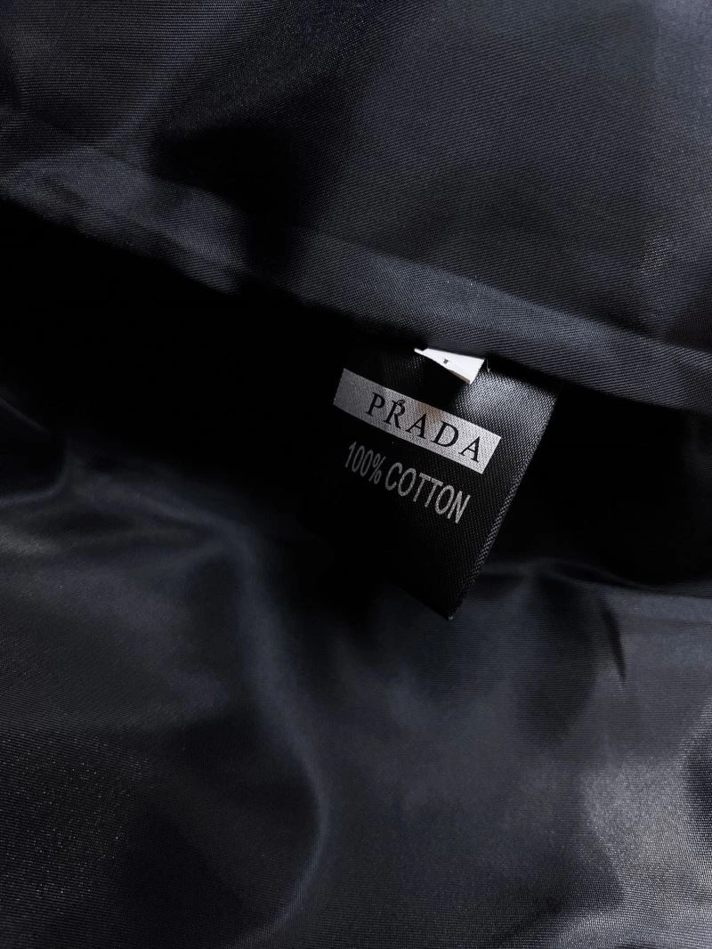 Lightweight Prada Outwear 170350