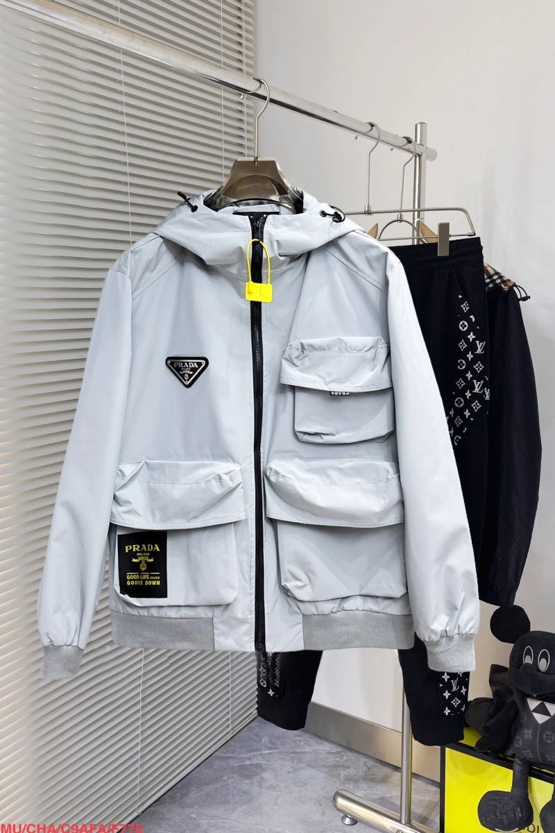Prada Outwear ComfortFit 170394