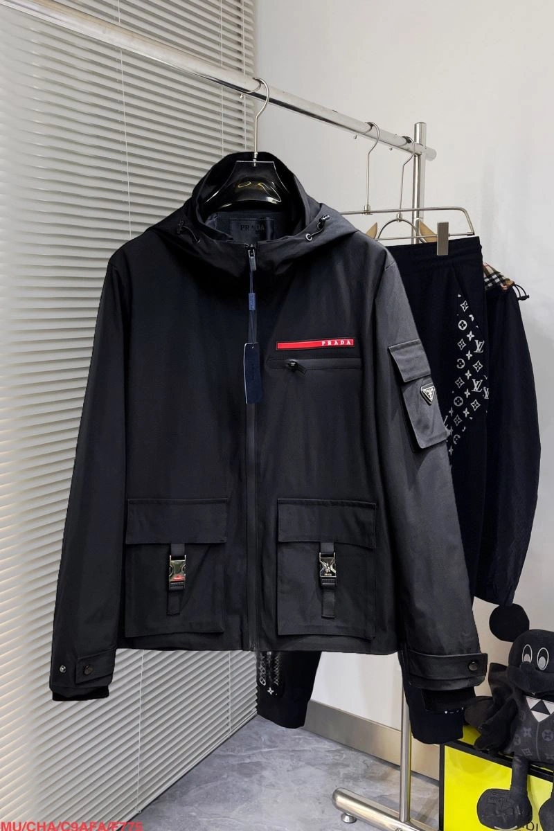 Prada Outwear ZipUp 170340