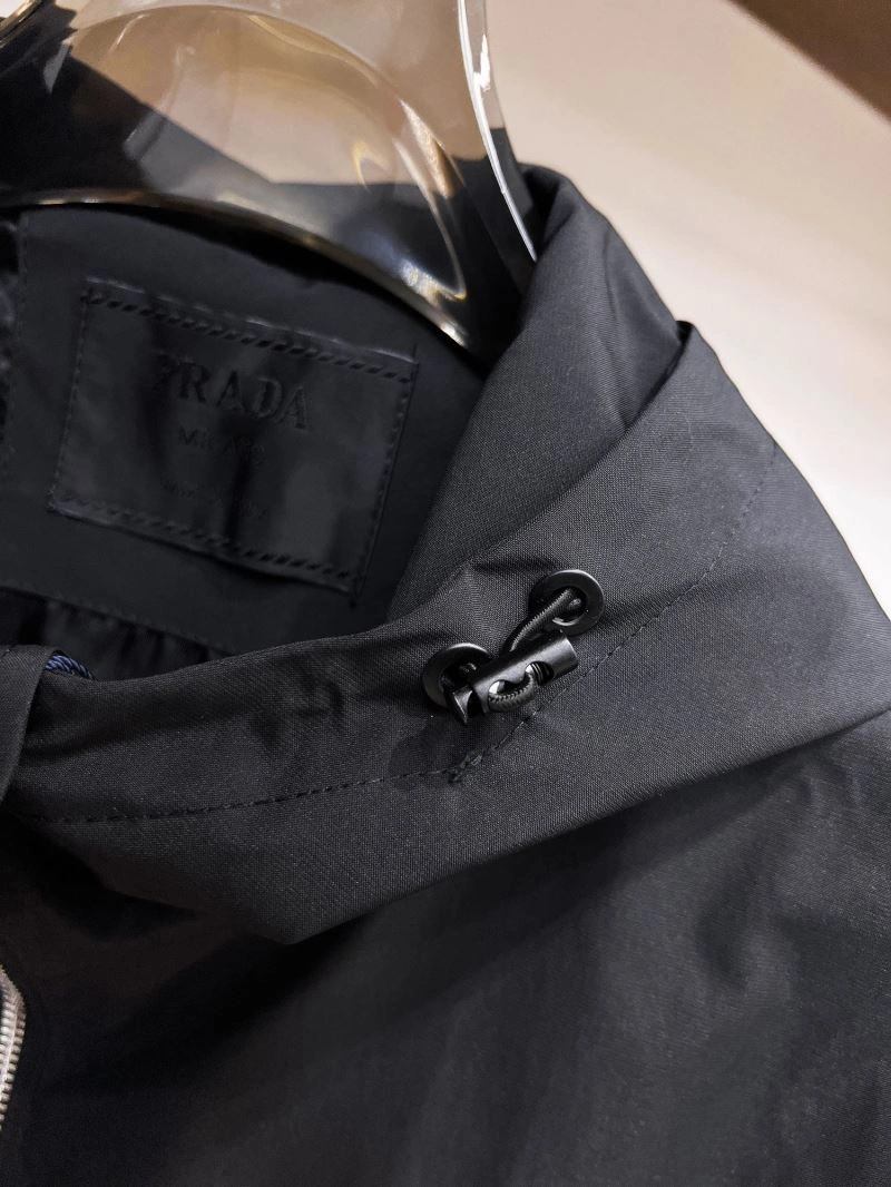 Breathable Prada Outwear 170404