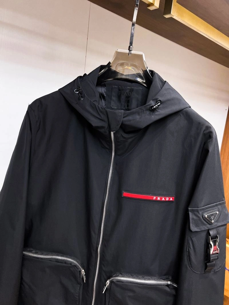 Breathable Prada Outwear 170404