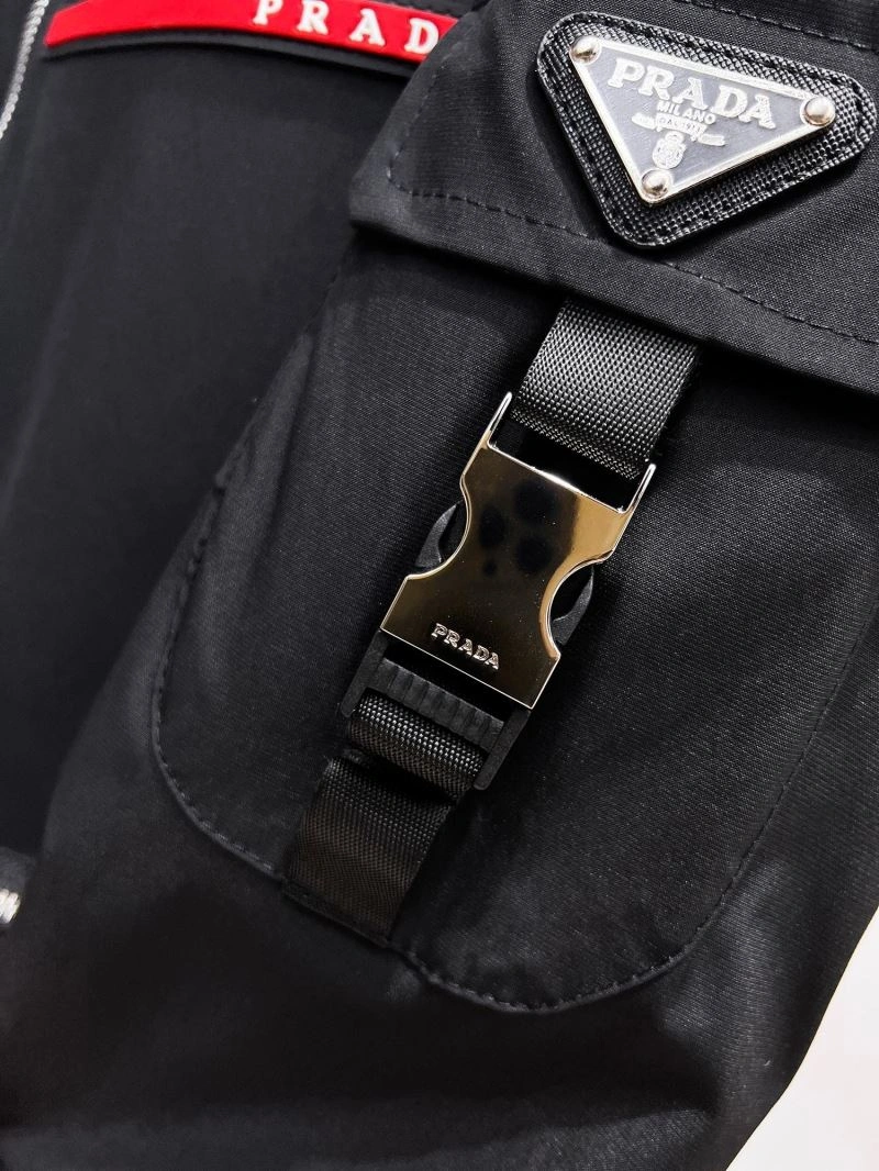 Breathable Prada Outwear 170404