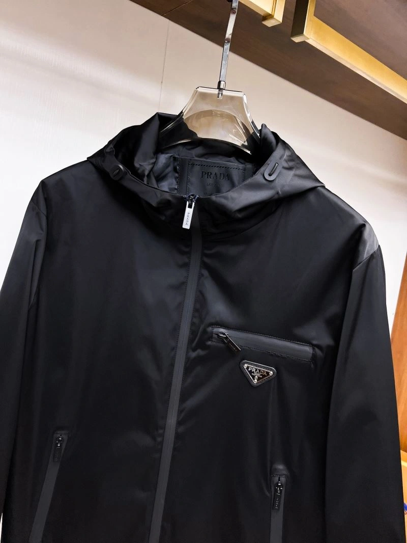 Prada Outwear Sustainable 170336