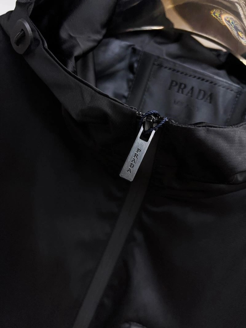Prada Outwear Sustainable 170336