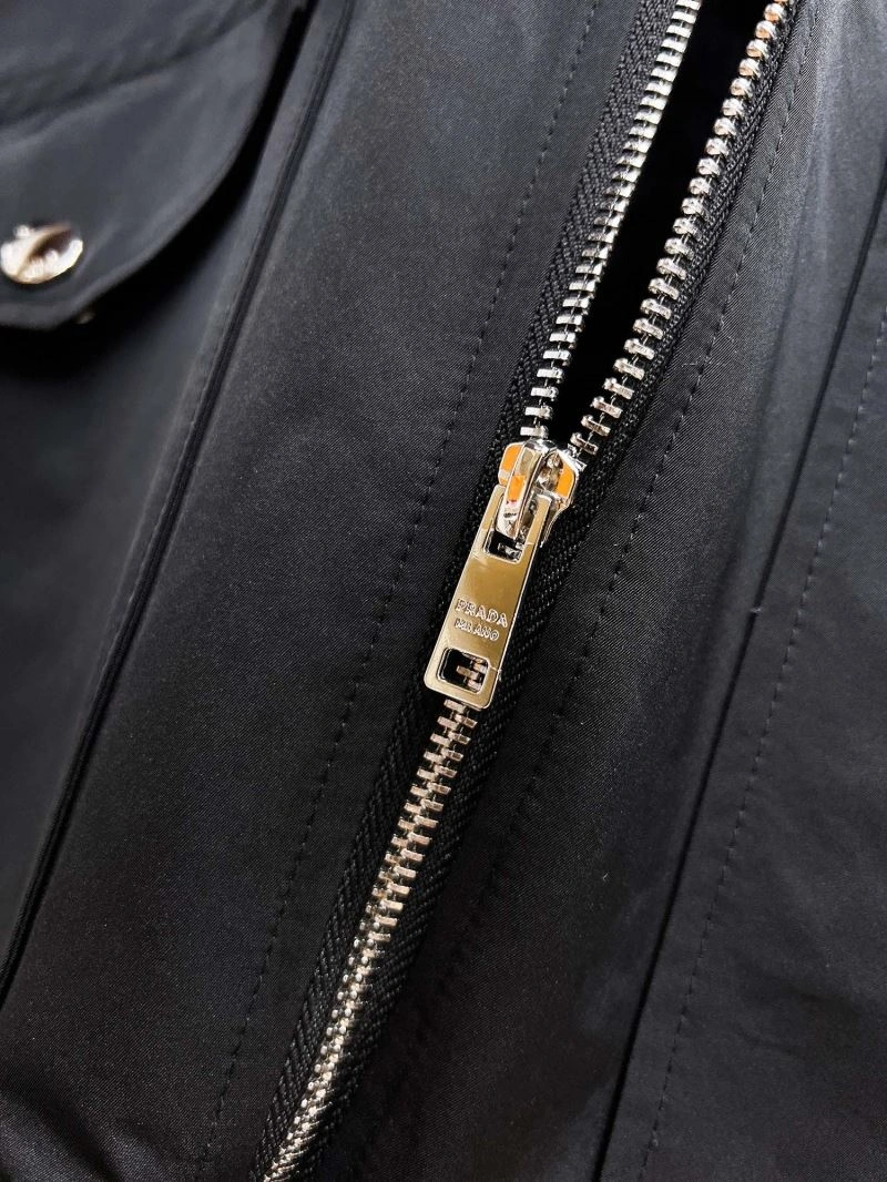 Casual Prada Outwear 170337