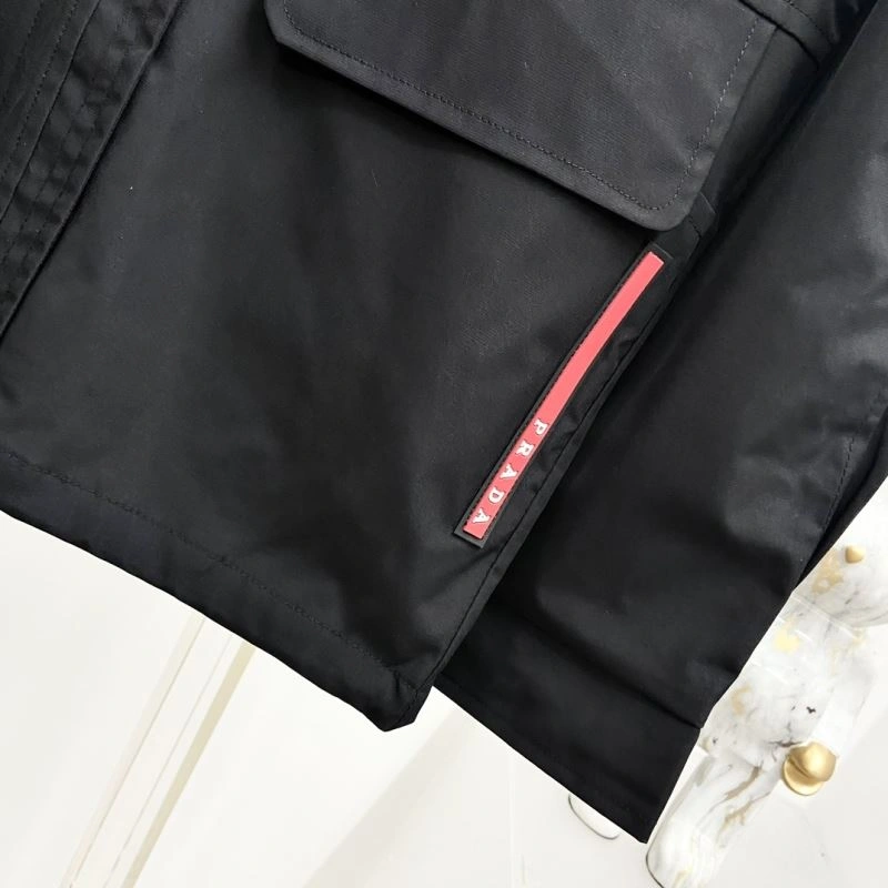 Breathable Prada Outwear 170332