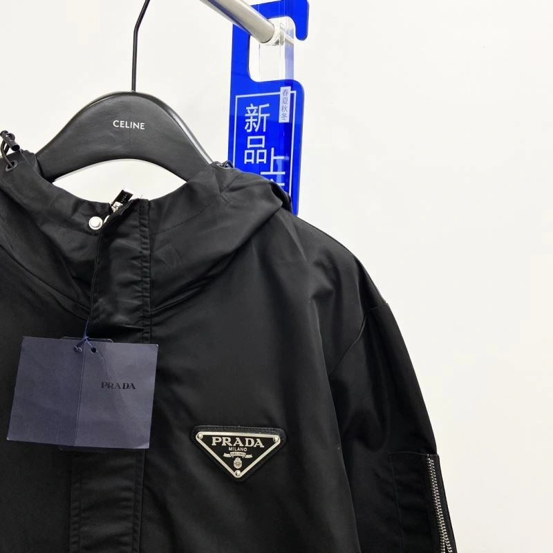 QuickDry Prada Outwear 170325