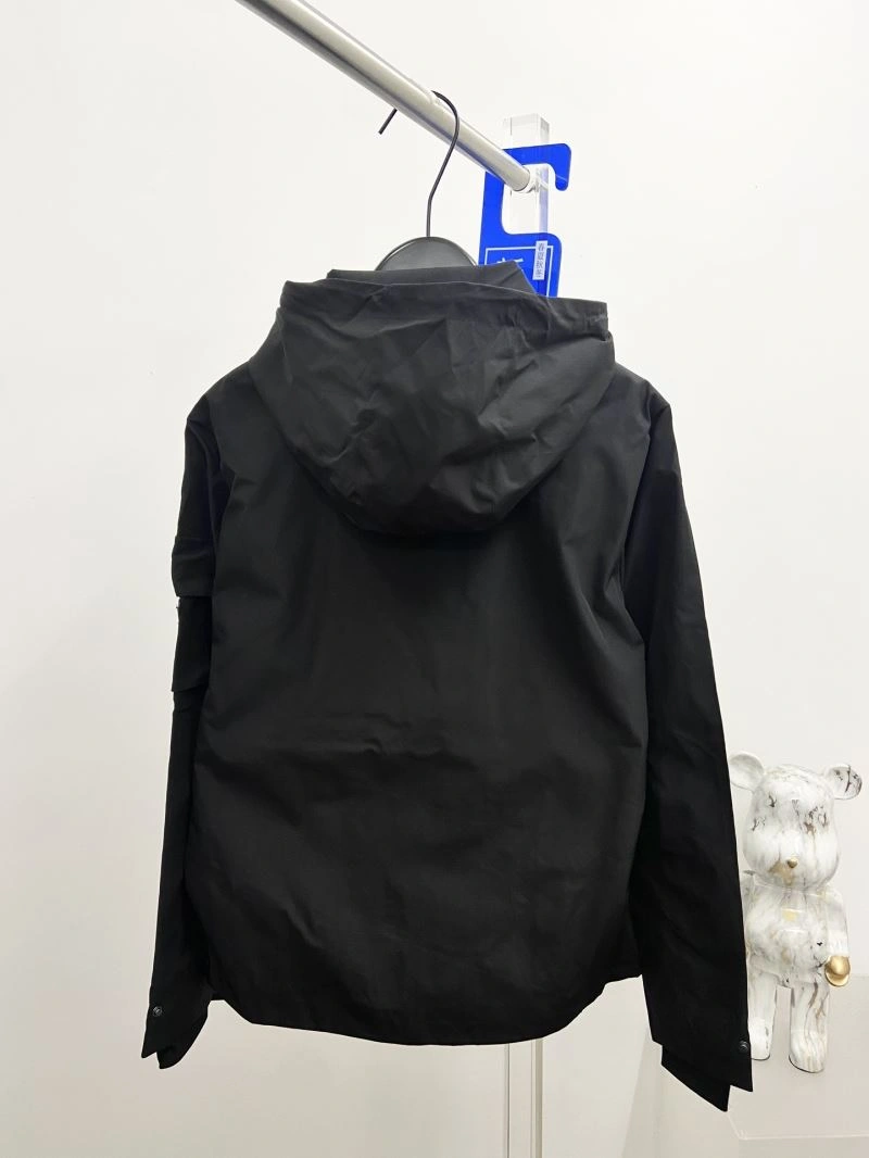 Prada Outwear Sophisticated 170315