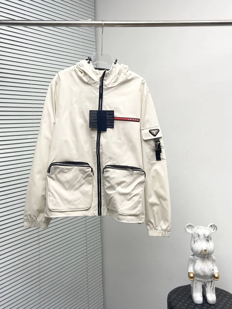 Vibrant Prada Outwear 170308